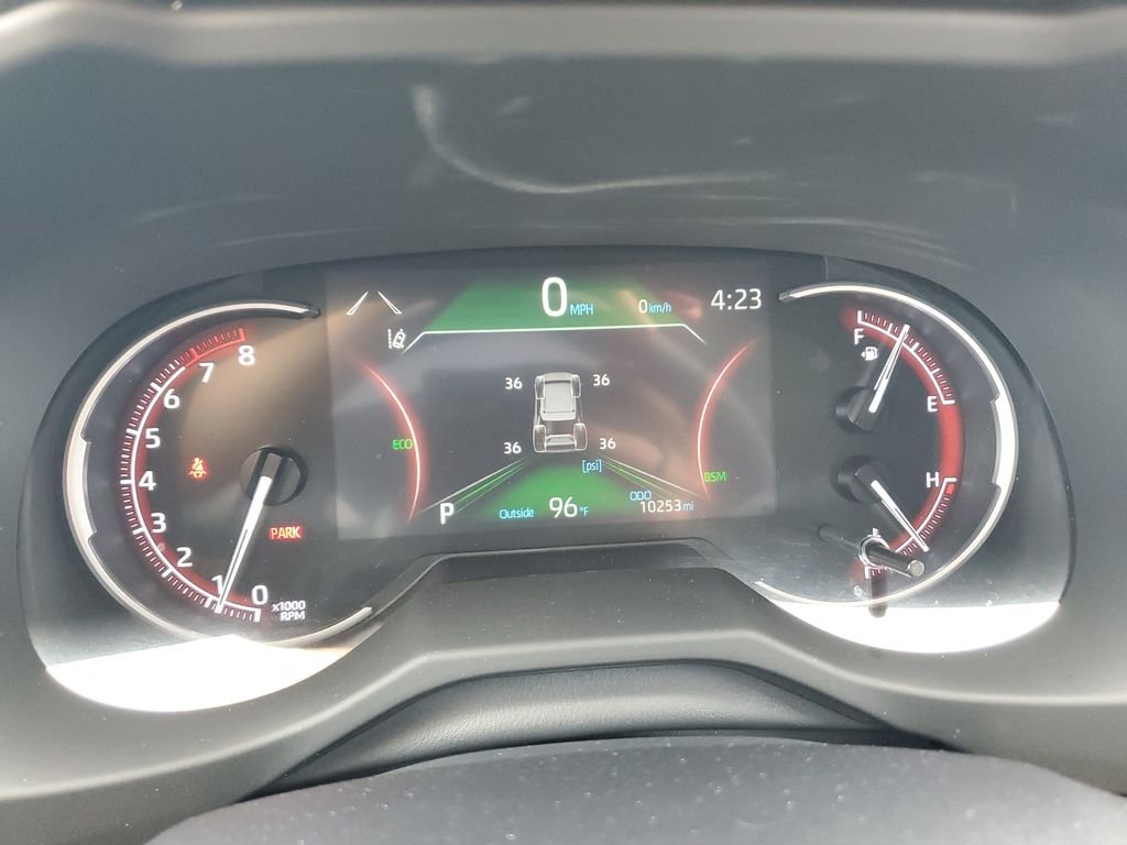 Used 2025 Red Toyota XLE Premium image 22