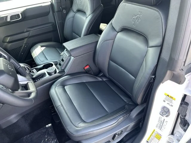 New 2026 Oxford White Ford Badlands® image 40