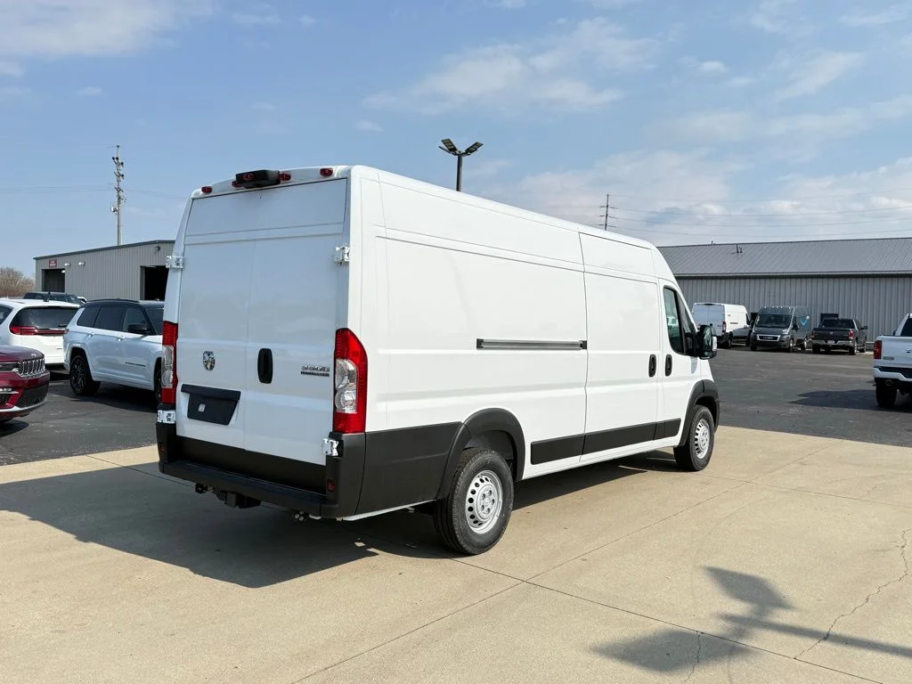 New 2026 Bright White Clear-Coat Exterior Paint RAM High Roof image 7