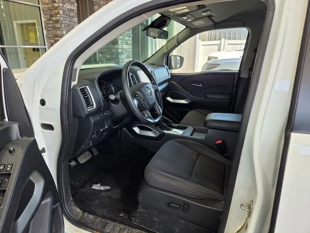 Used 2023 Glacier White Nissan SV image 5