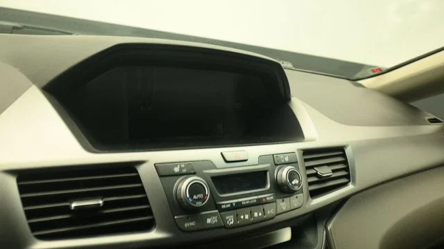 Used 2012 Polished Metal Metallic Honda EX-L image 16