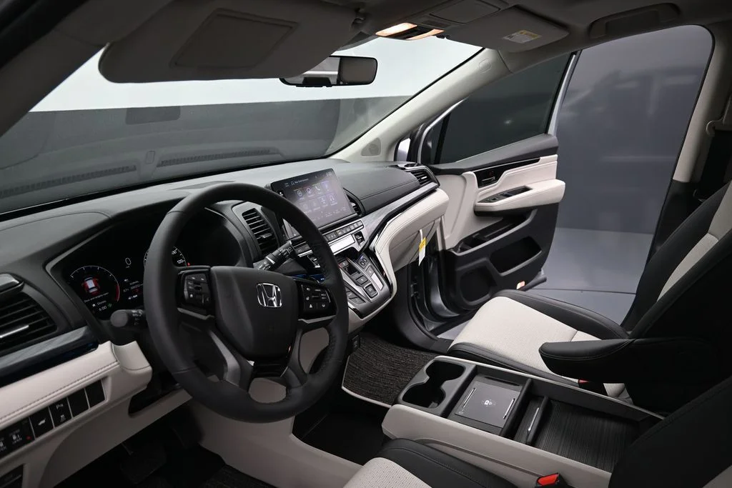 New 2026 Solar Silver Metallic Honda Elite image 16