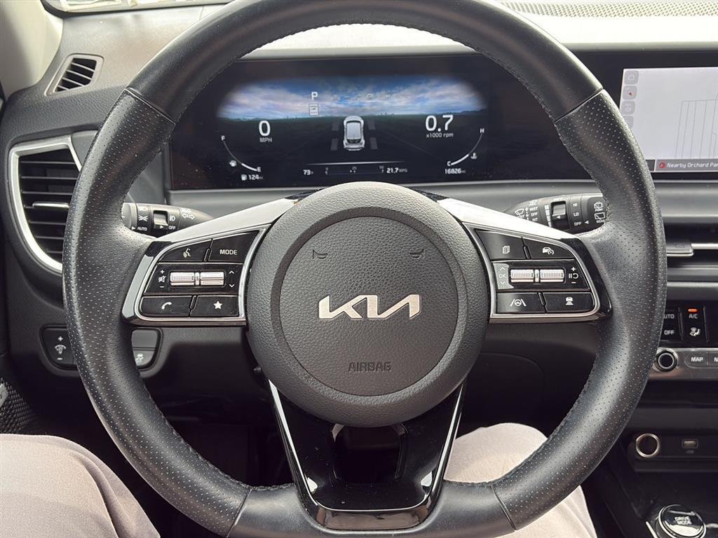 Used 2024 Fusion Black Kia SX image 14