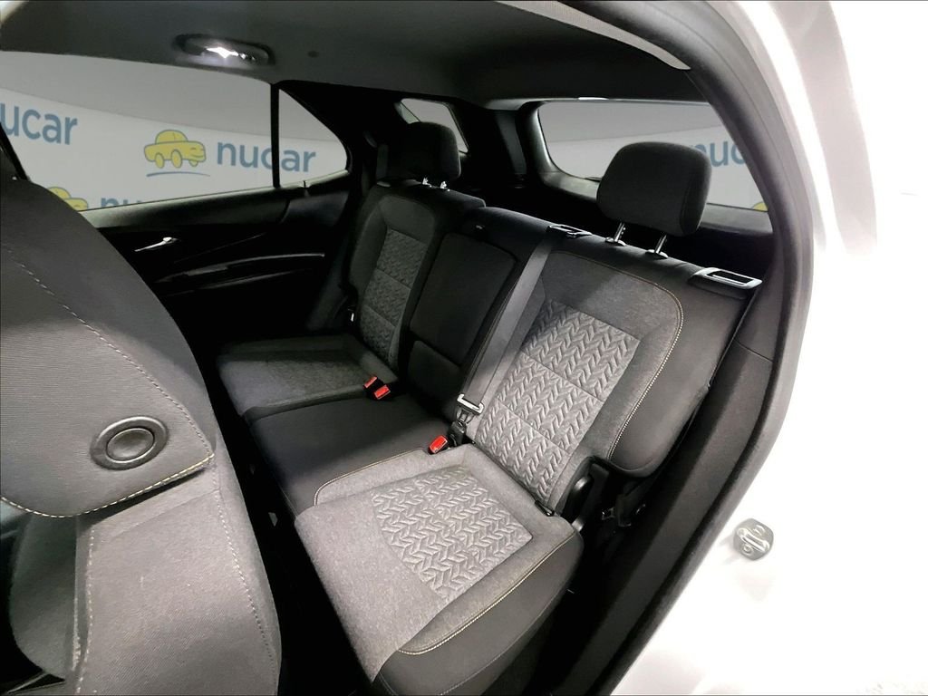 Used 2024 Summit White Chevrolet LT image 15