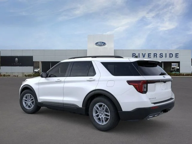 New 2026 Star White Metallic Tri-Coat Ford Active image 4