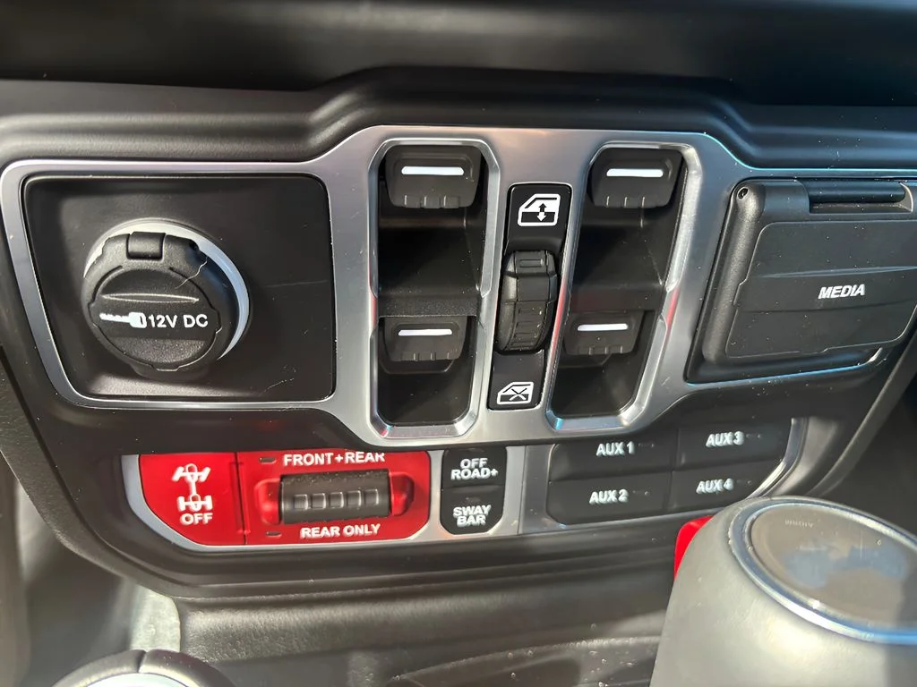 Used 2023 Black Clearcoat Jeep Rubicon 392 image 18
