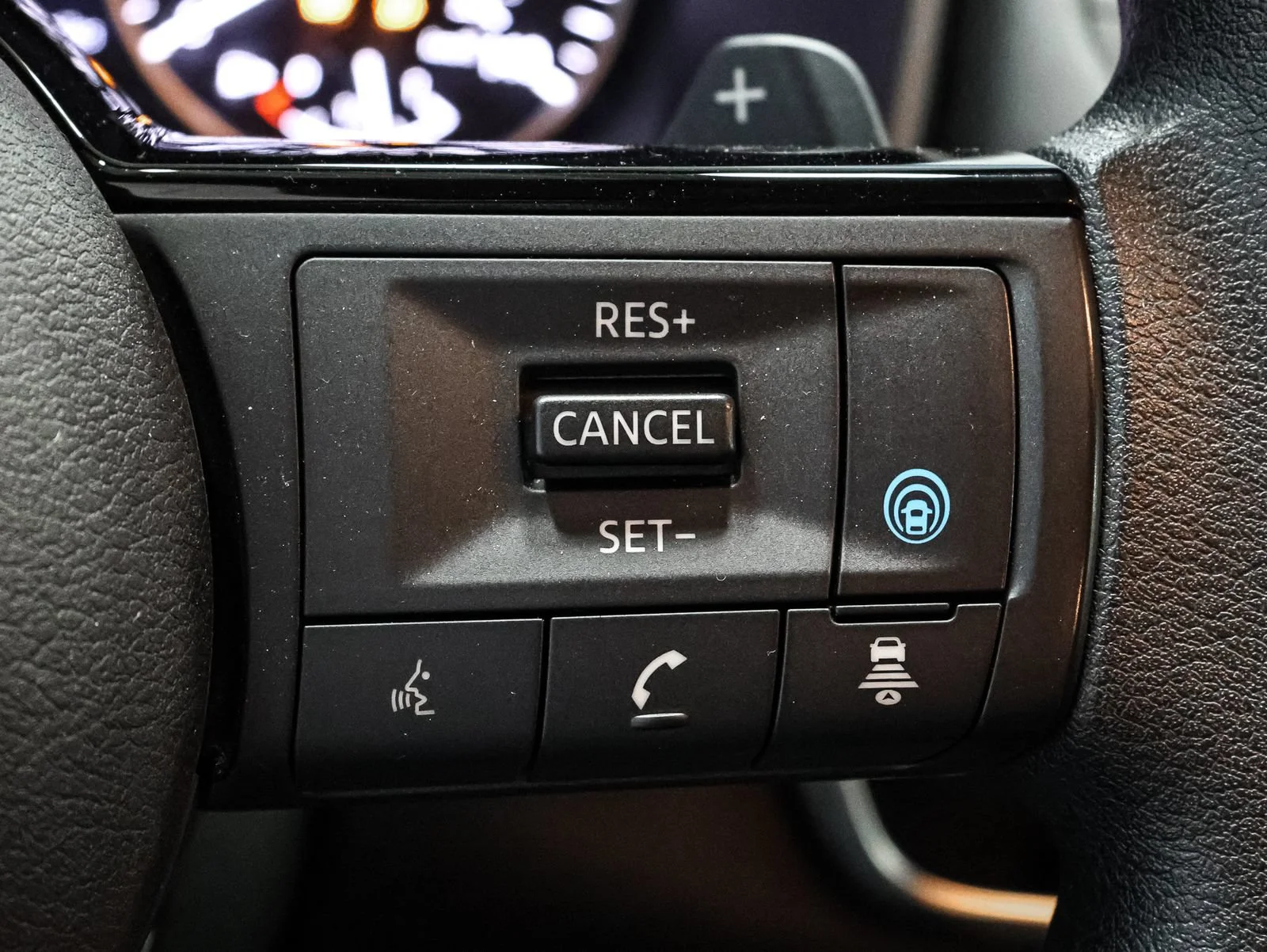 Used 2023 Silver Nissan SV Intelligent AWD image 34