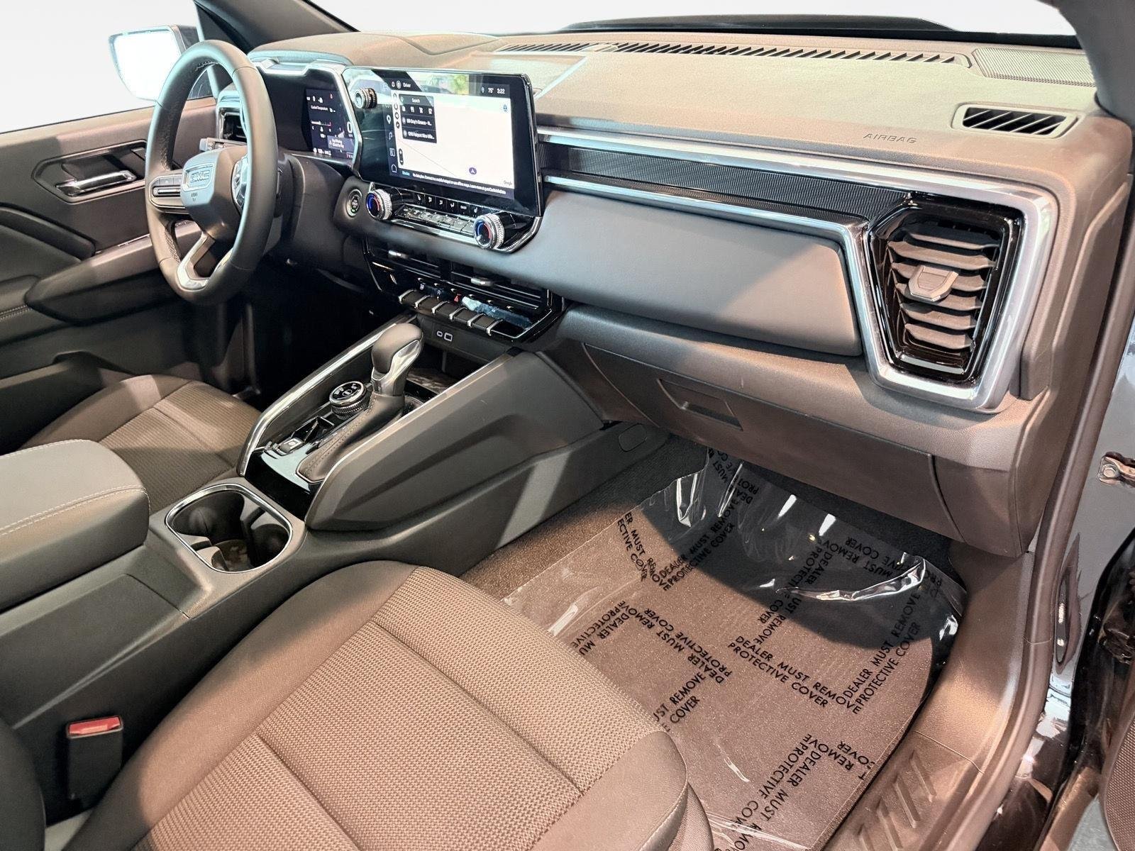 Used 2025 Onyx Black GMC Elevation image 32