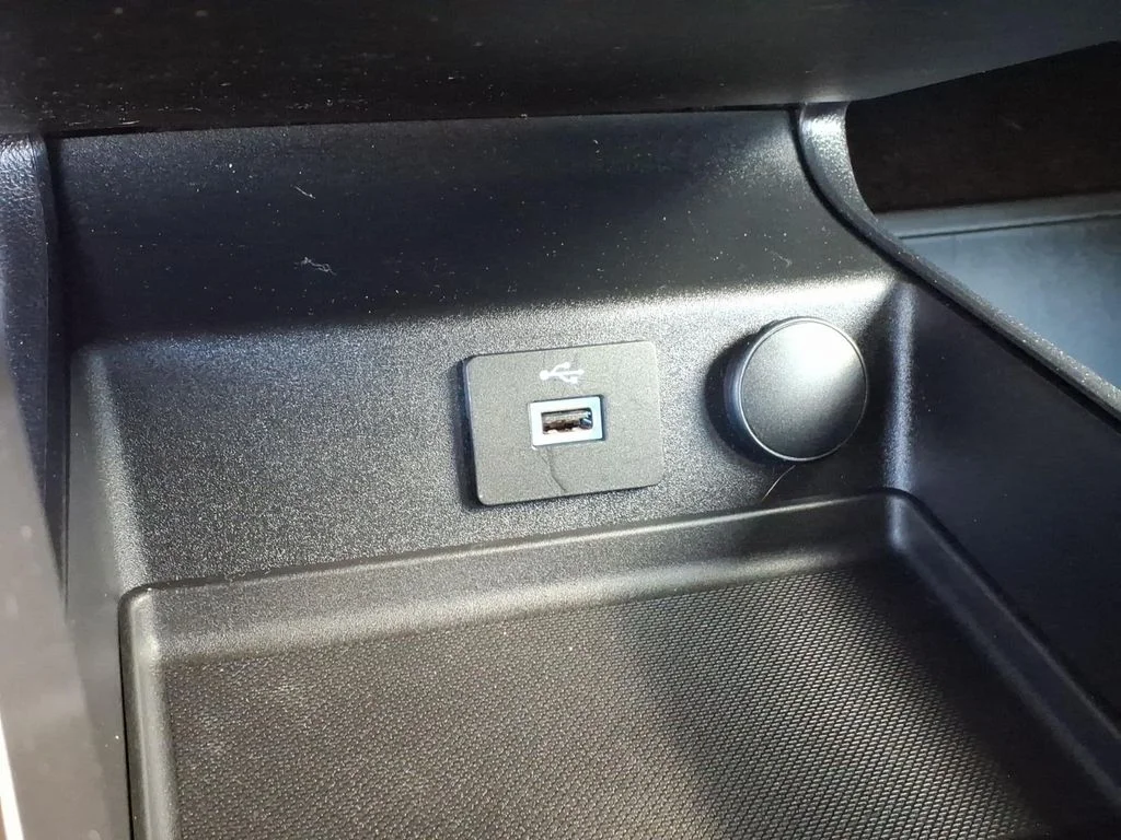 Used 2020 Gray Ford S image 13