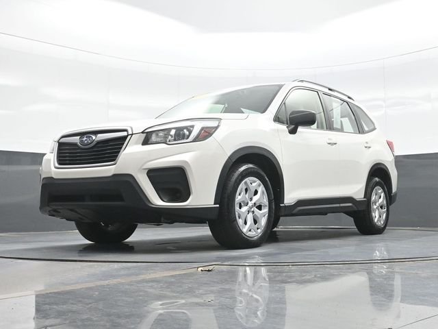 Used 2020 White Subaru Base image 26