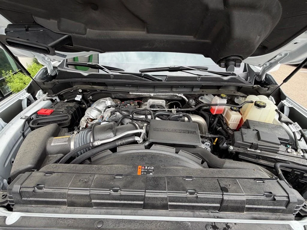 Used 2024 White GMC Denali Ultimate image 7
