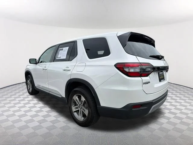 Used 2025 White Honda EX-L image 7