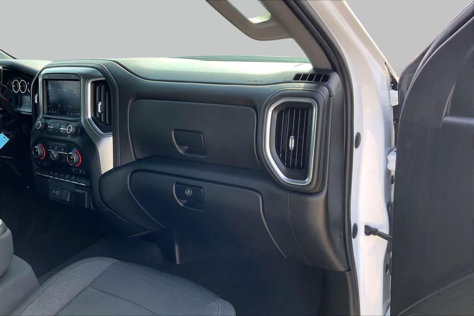 2021 Chevrolet Silverado 1500 LT - Photo 18