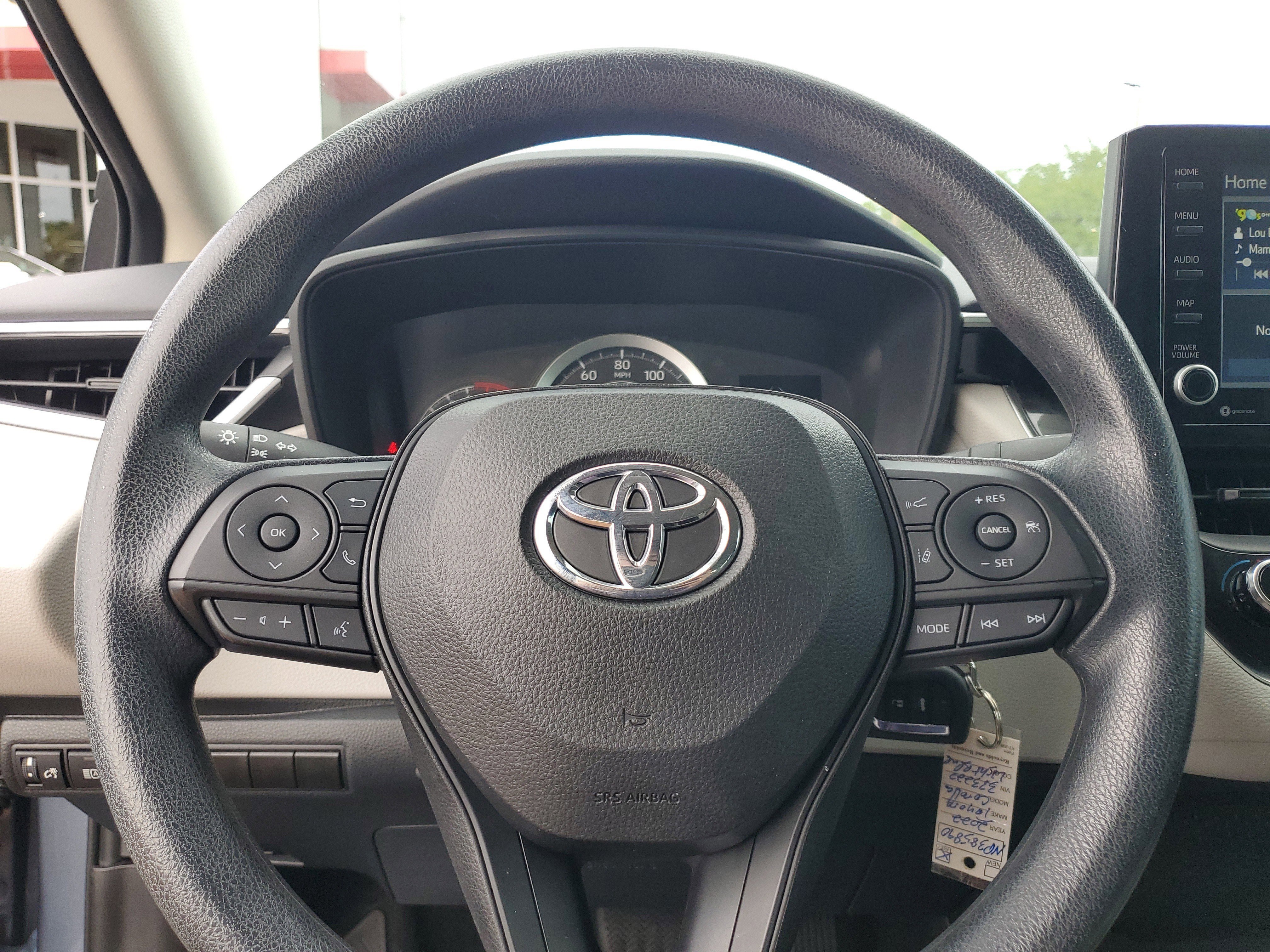 Used 2022  Toyota LE image 17