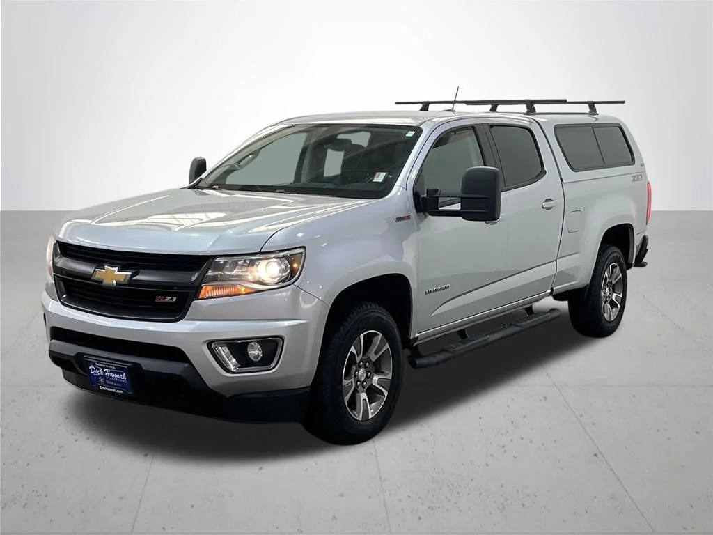 Used 2016 Silver Chevrolet Z71 image 2
