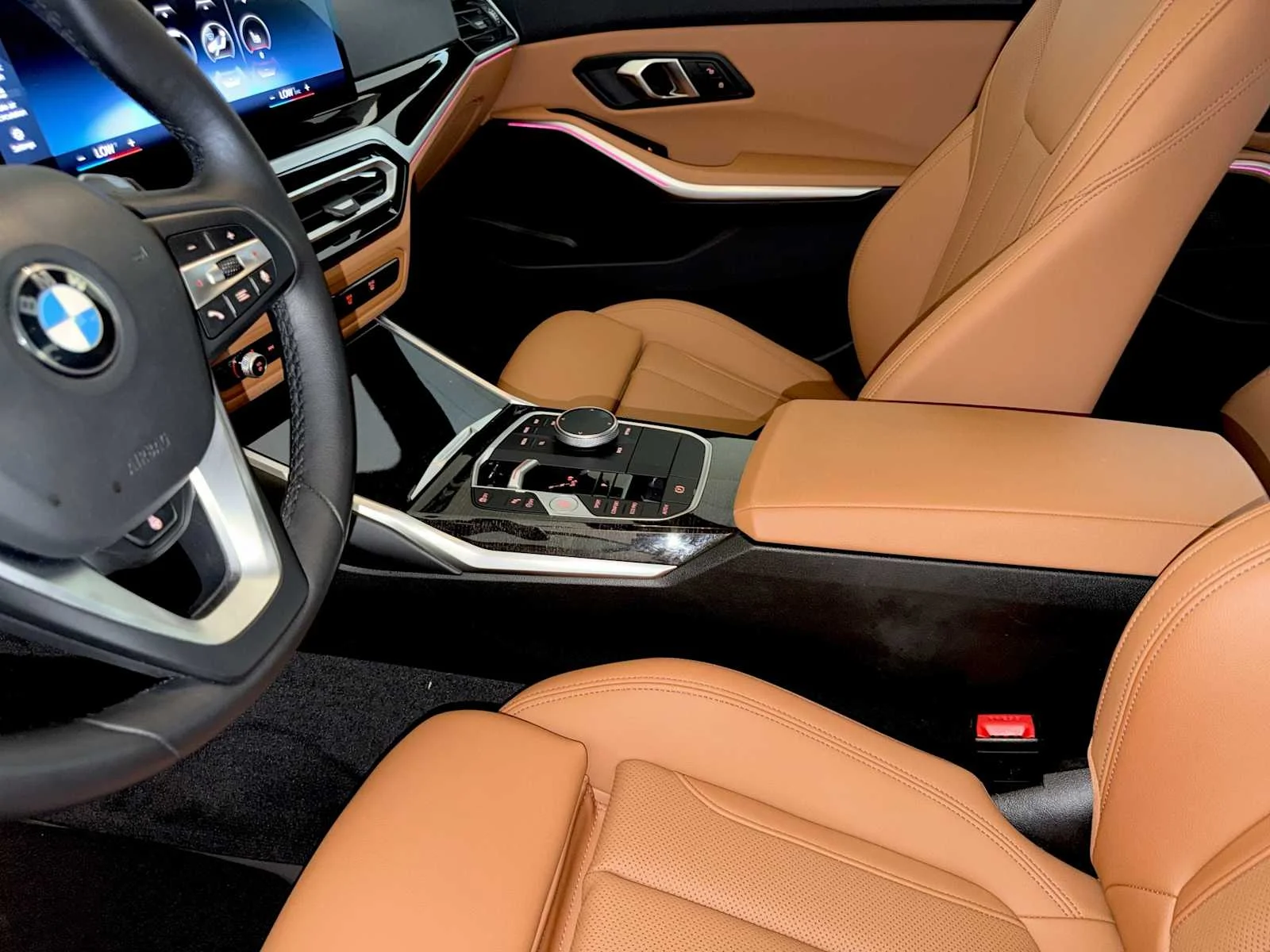 2024 BMW 3 Series 330i - Photo 19