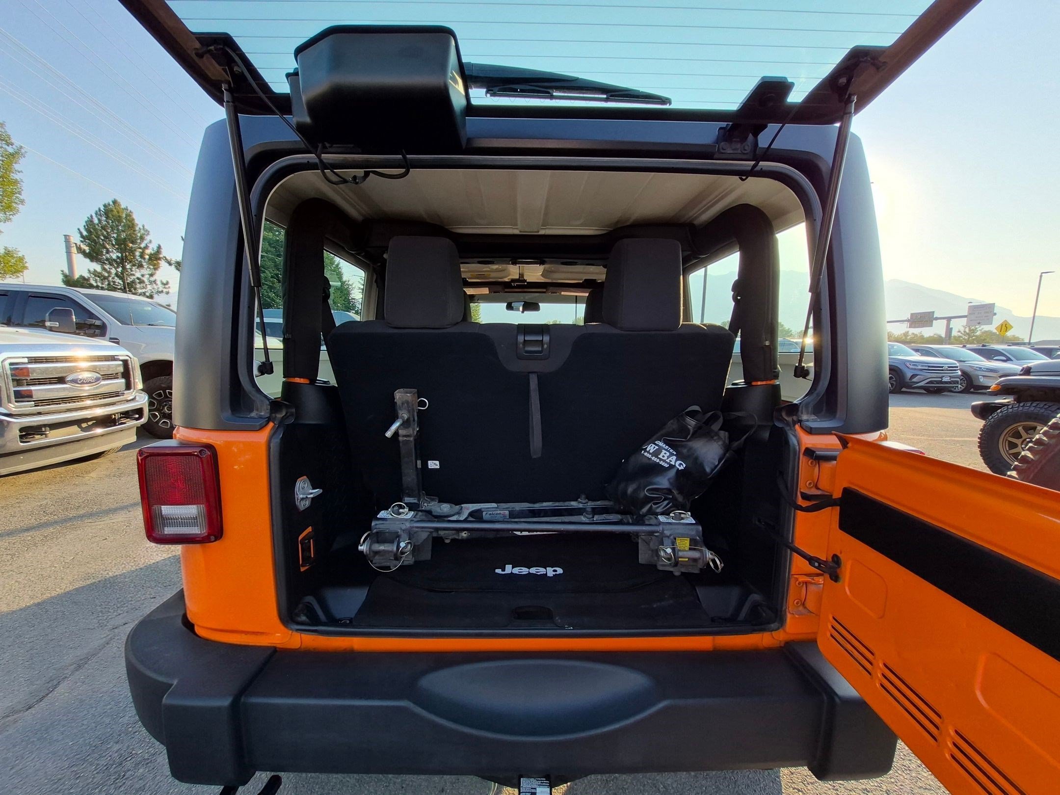 Used 2013 Crush Clearcoat Jeep Sport image 26