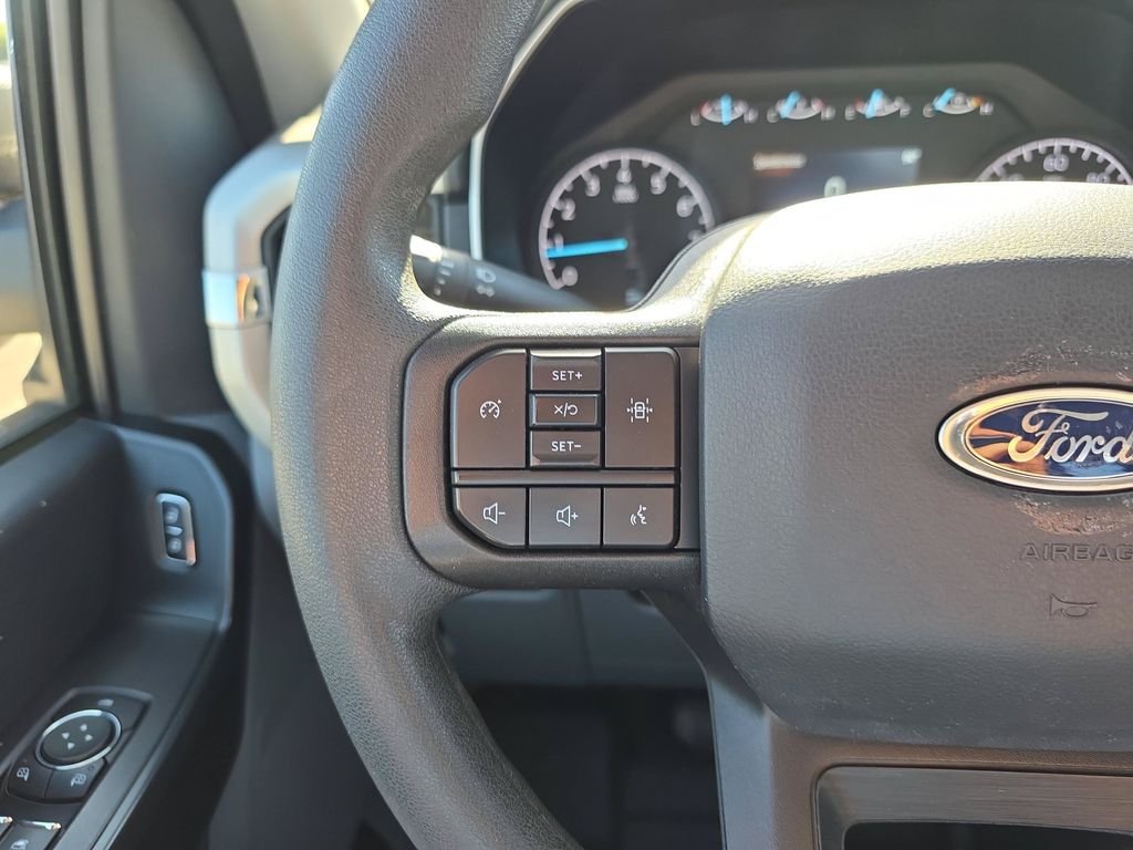 Used 2022 Oxford White Ford XL image 20