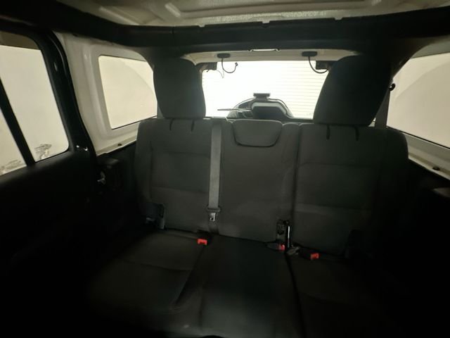 Used 2020 Black Jeep Unlimited Sahara image 25