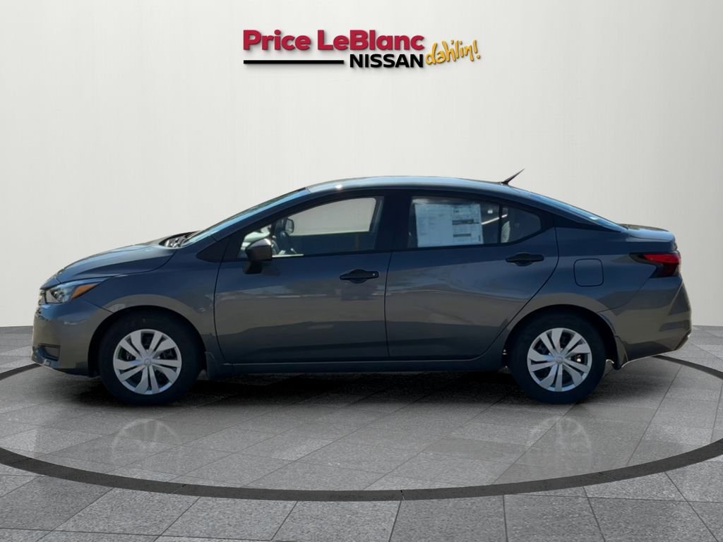 2025 Nissan Versa 1.6 S photo 4