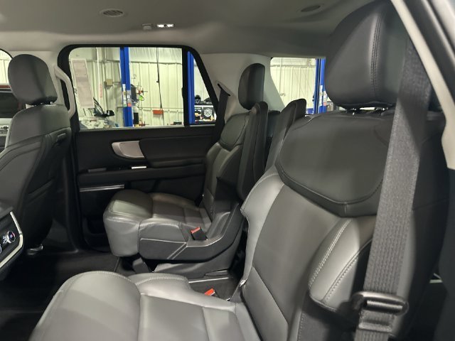 New 2026 Stone Blue Metallic Ford Active image 31