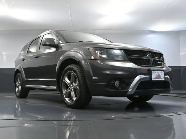 Used 2017 Gray Dodge Crossroad image 52