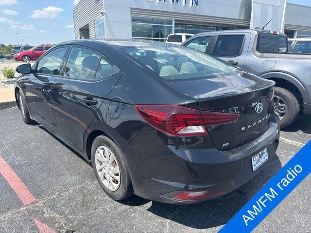 Used 2019 Phantom Black Hyundai SE image 3