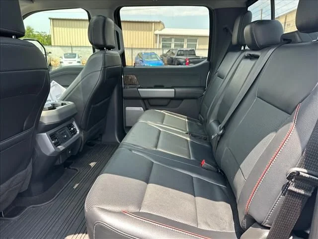 Used 2024 Silver Ford Lariat image 19