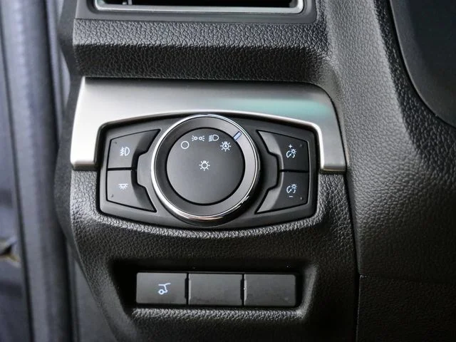 Certified Used 2018 Gray Ford XLT image 22