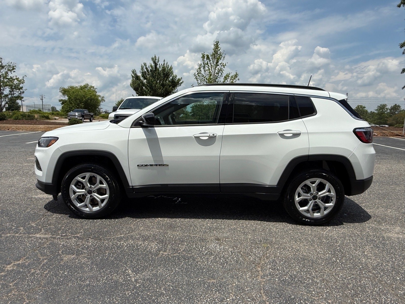 Certified Used 2026 Bright White Clear Coat Jeep Latitude image 6