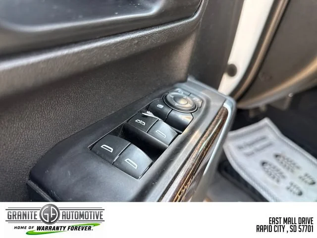 Used 2021 Summit White GMC SLE image 11