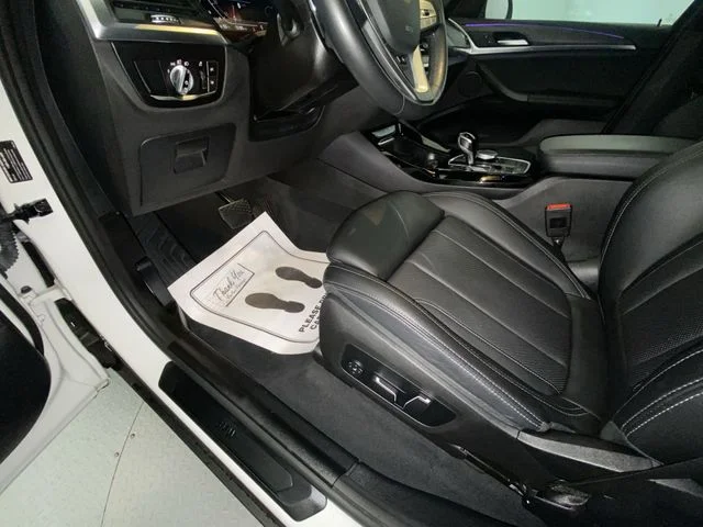 Used 2024 White BMW sDrive30i image 12