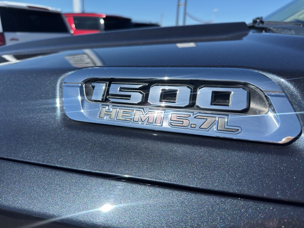 Used 2020 Maximum Steel Metallic Clearcoat Ram Laramie image 9