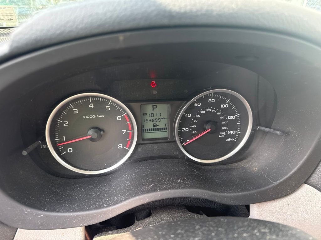 Used 2014 Silver Subaru 2.5i Premium image 18