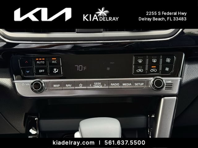 New 2026 Pluton Blue / Black Roof Kia S image 20