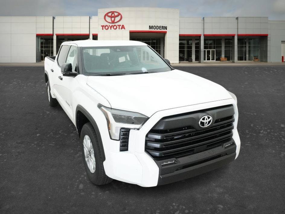 New 2026 Ice Cap Toyota SR5 image 8