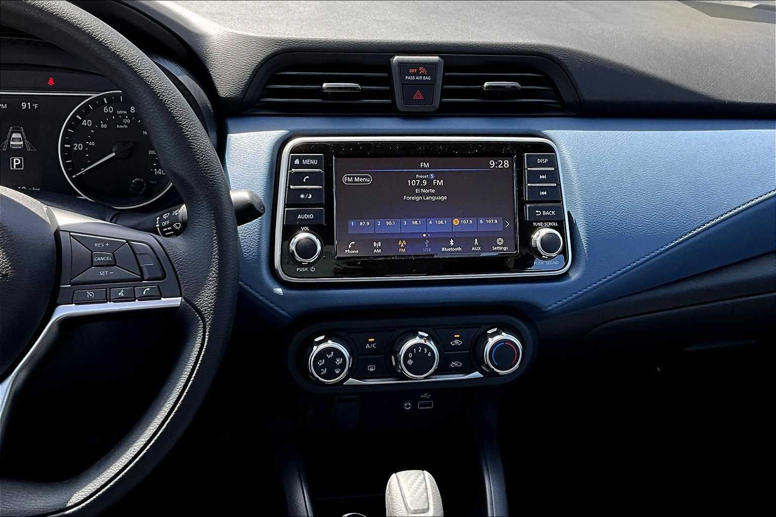 Used 2025 Aspen White Tricoat Nissan SV image 6