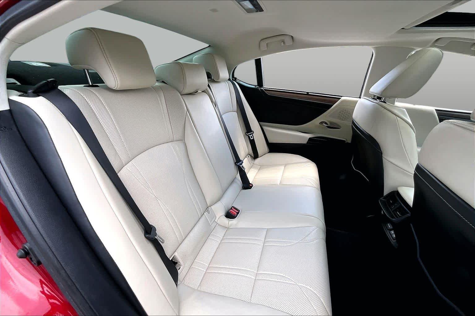 Used 2024 Matador Red Mica Lexus Ultra Luxury image 24