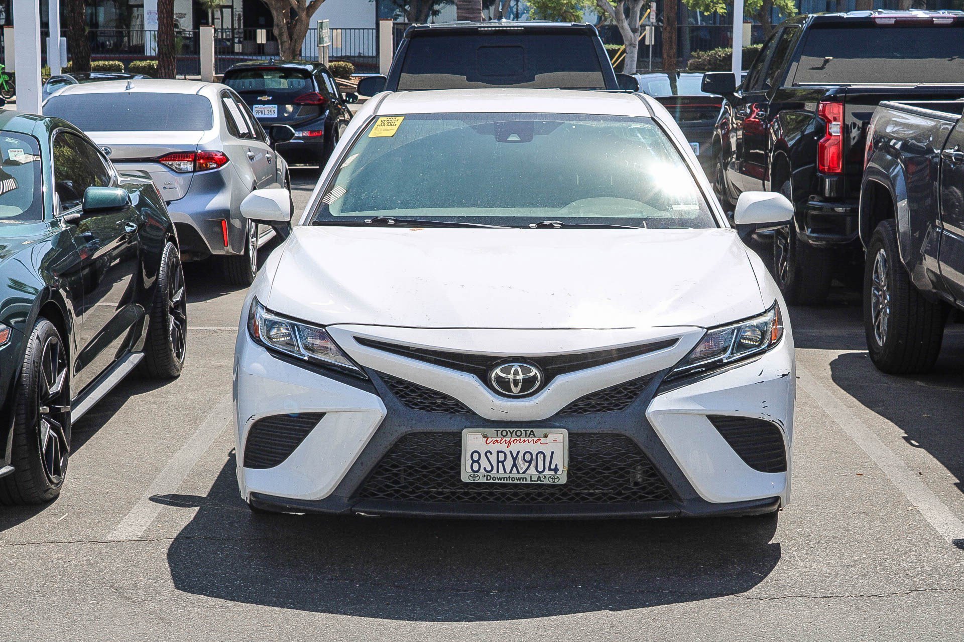 Certified Used 2020 Super White Toyota SE image 2