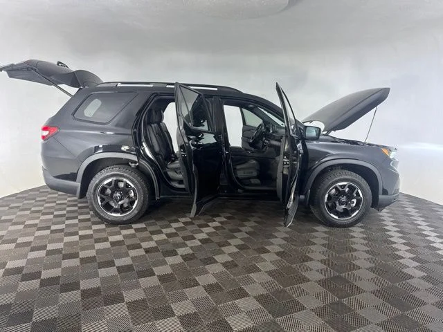 Used 2025 Black Honda TrailSport image 16