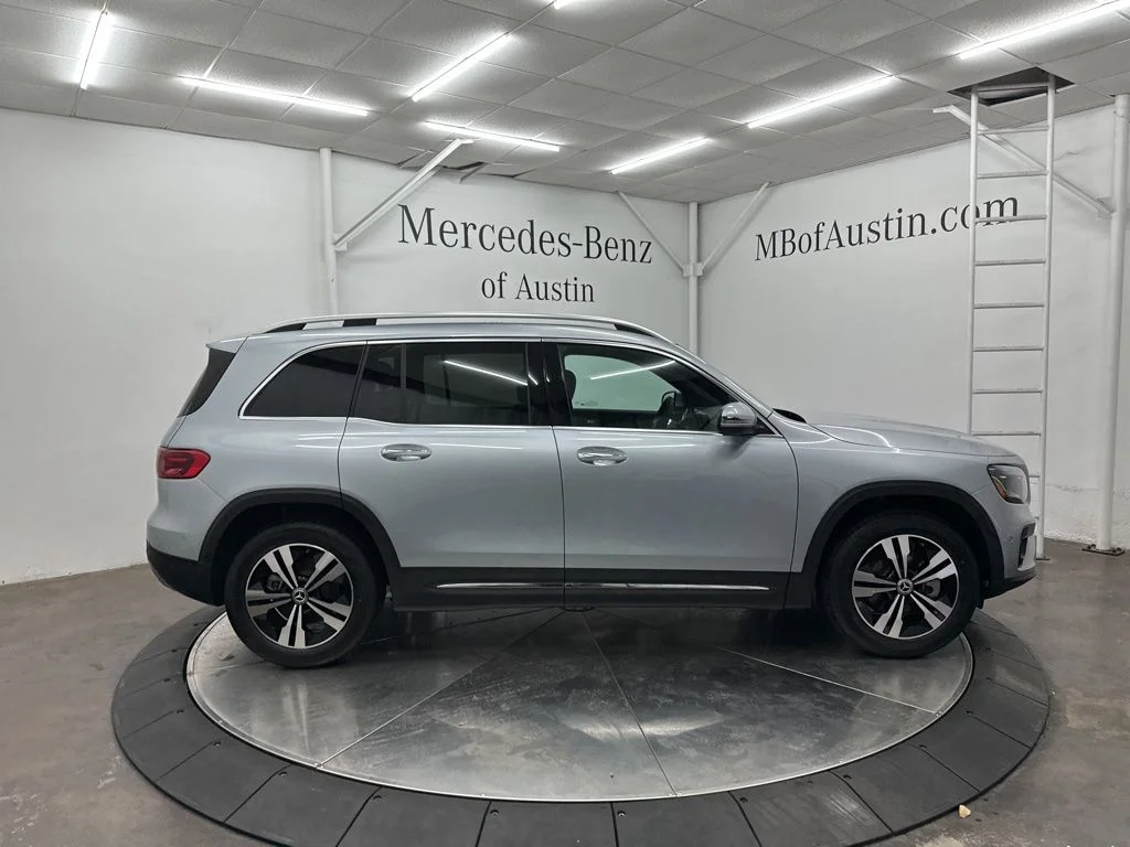 Used 2026 Silver Mercedes-Benz GLB 250 image 8