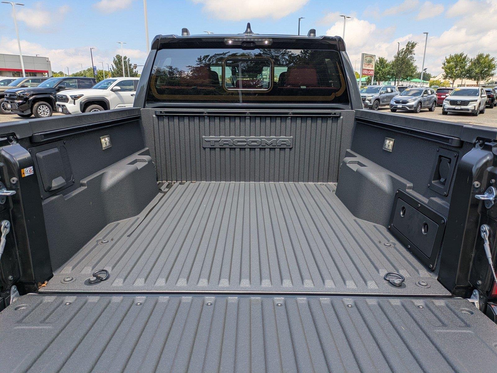 2026 Toyota Tacoma TRD Pro - Photo 13