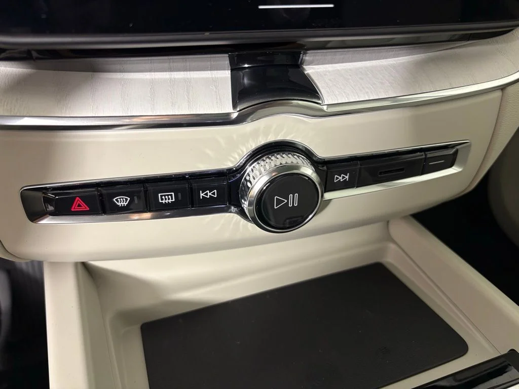 New 2026 Denim Blue Metallic Volvo Ultra image 27