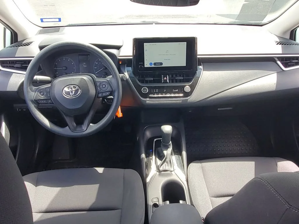 Used 2025 White Toyota LE image 19