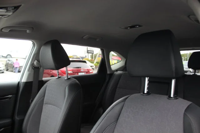 Used 2024 White Kia S image 23