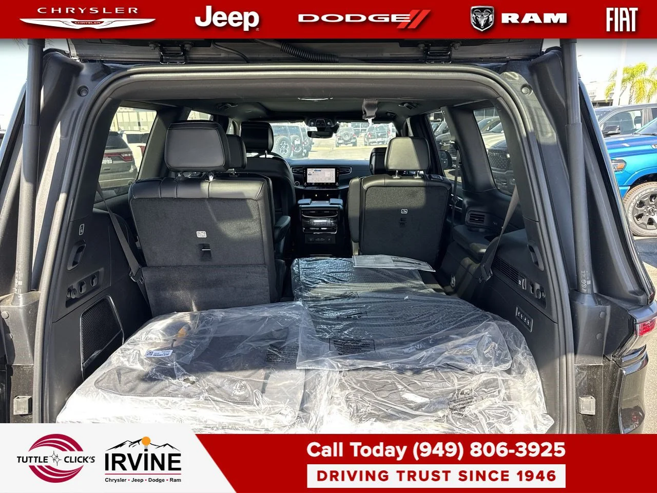 New 2026 High Gloss Black Exterior Paint Jeep Upland image 37