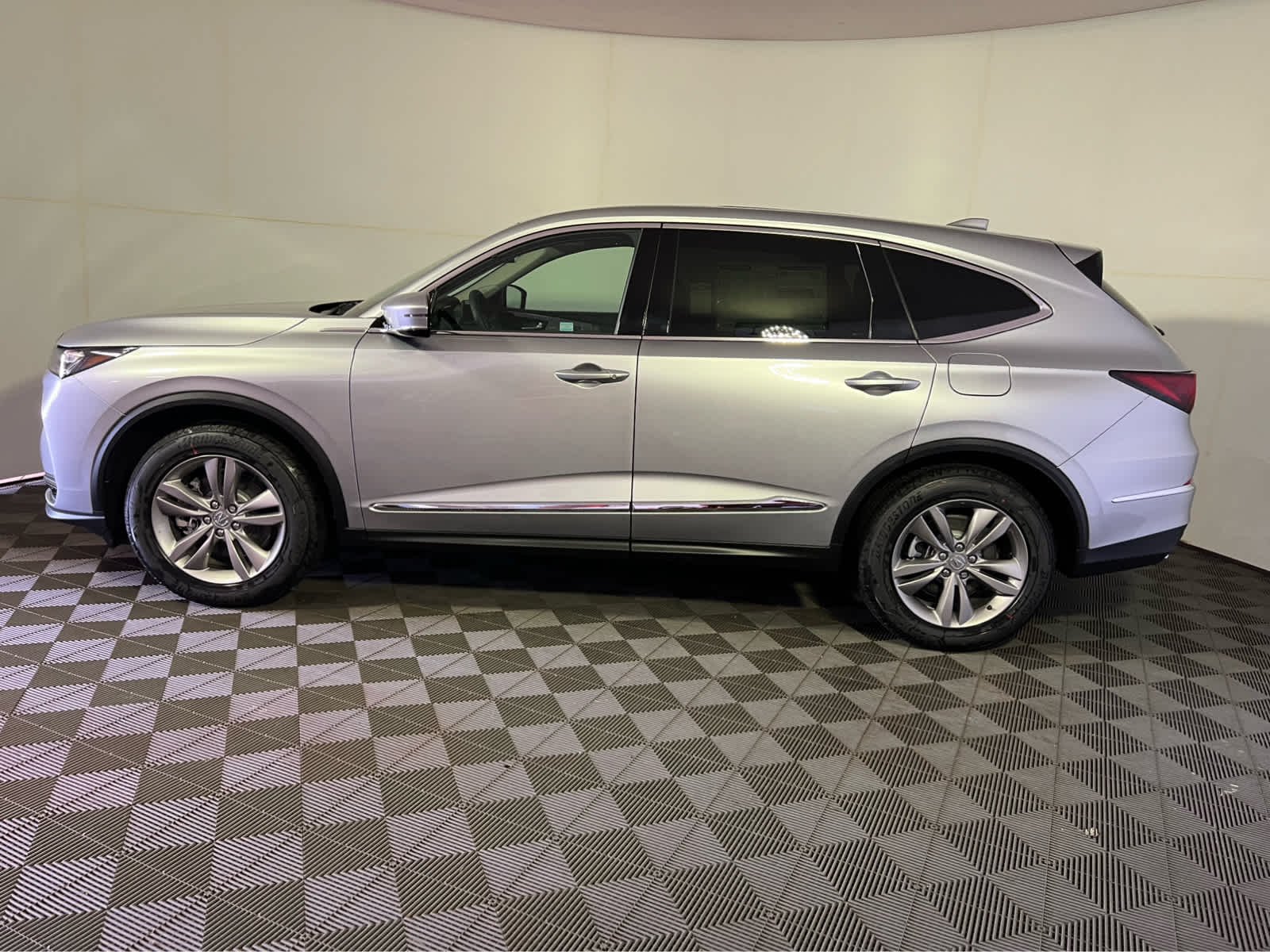 New 2026 Solar Silver Metallic Acura  image 4