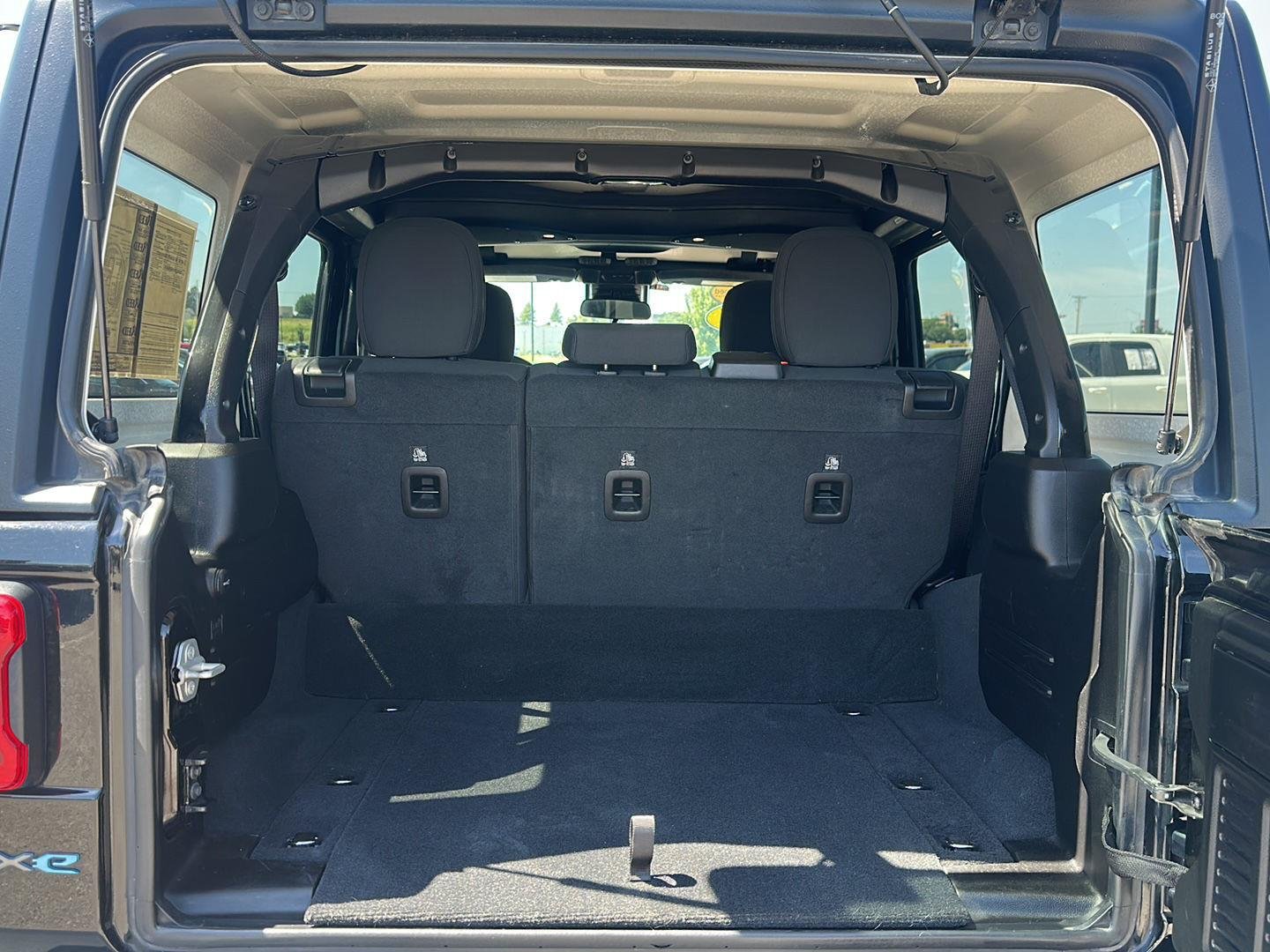 Used 2024 Black Clearcoat Jeep Rubicon image 30