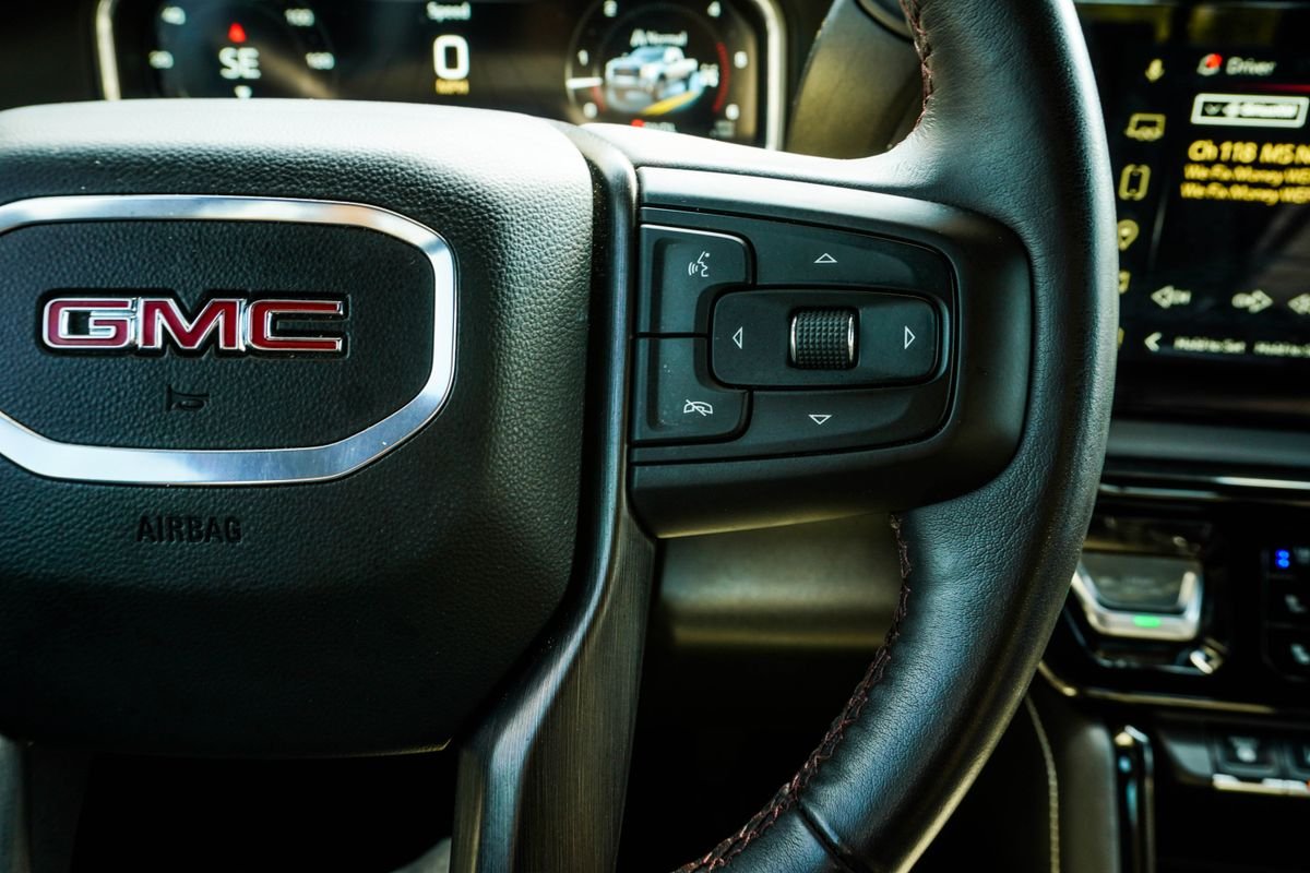 Used 2026 White GMC AT4X image 29