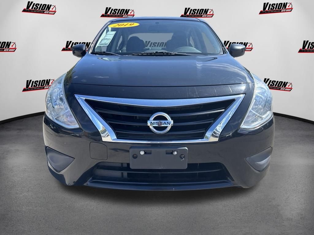 Used 2019 Black Nissan 1.6 SV image 2